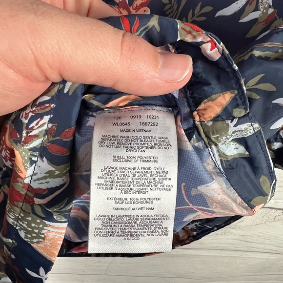 Columbia Women's Inner Limits ll Floral Bird Print Navy Rain Jacket Size Large - Picture 9 of 14